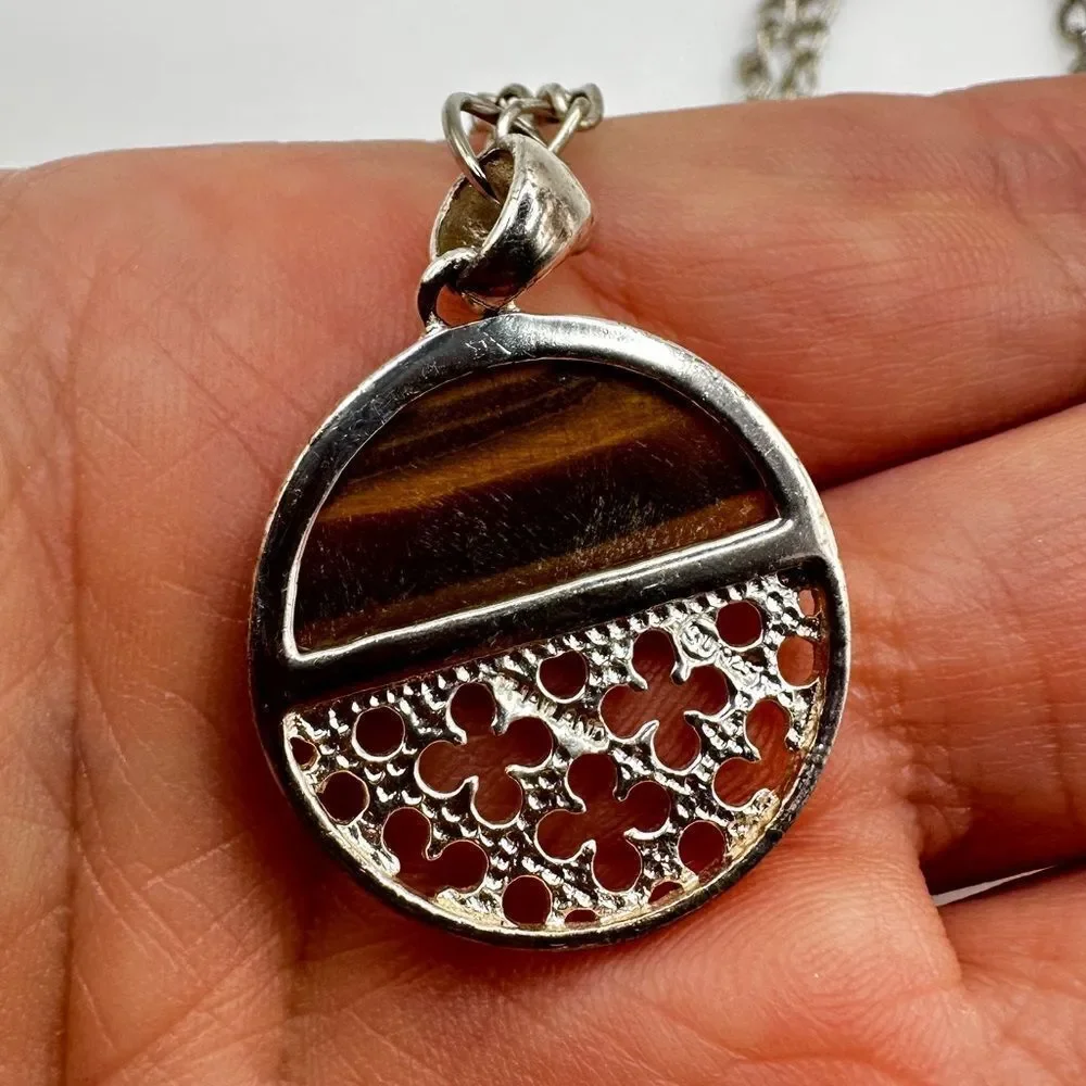 21” Sterling silver necklace with Tigers eye, flower circle pendant!‎